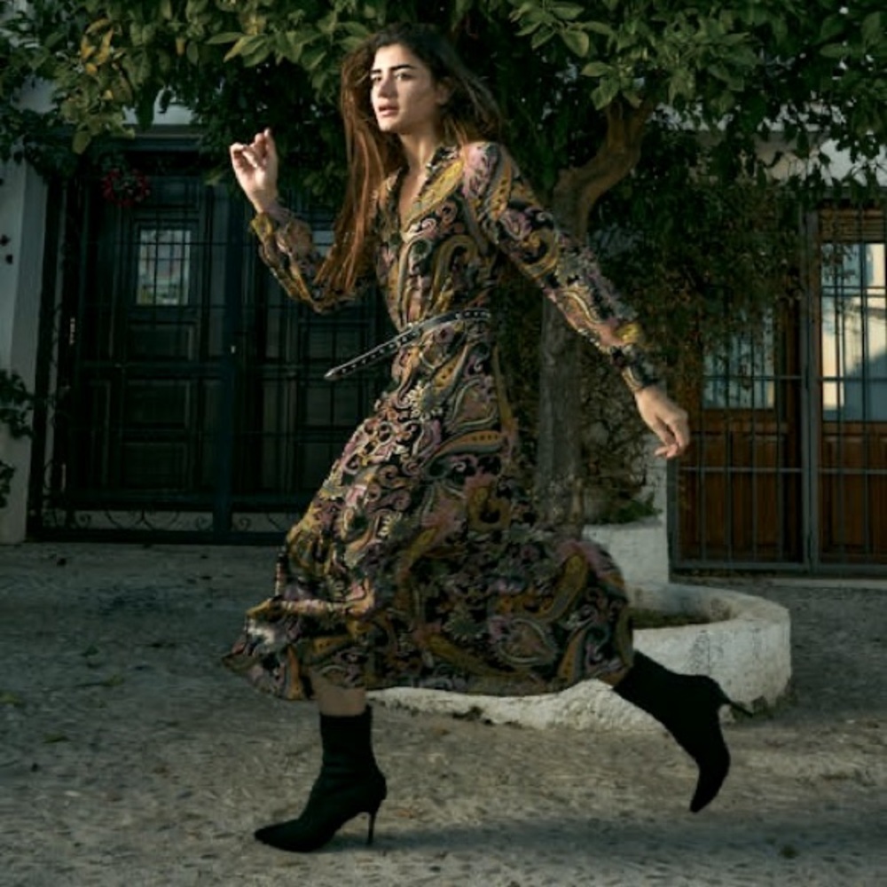 S. Zara BELTED PRINTED DRESS